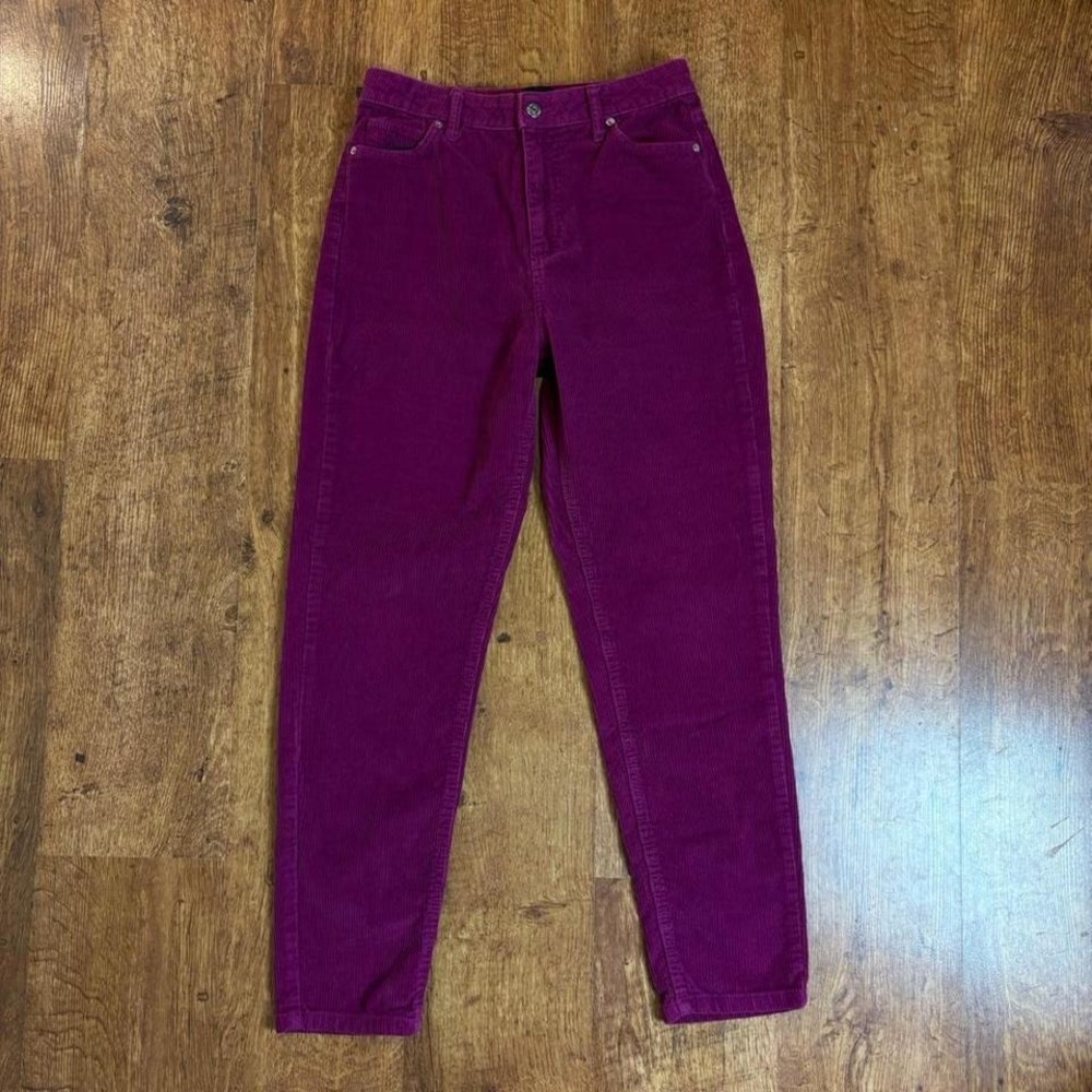 BDG Urban Outfitters purple-ish pink?‎ corduroy mom high rise jeans